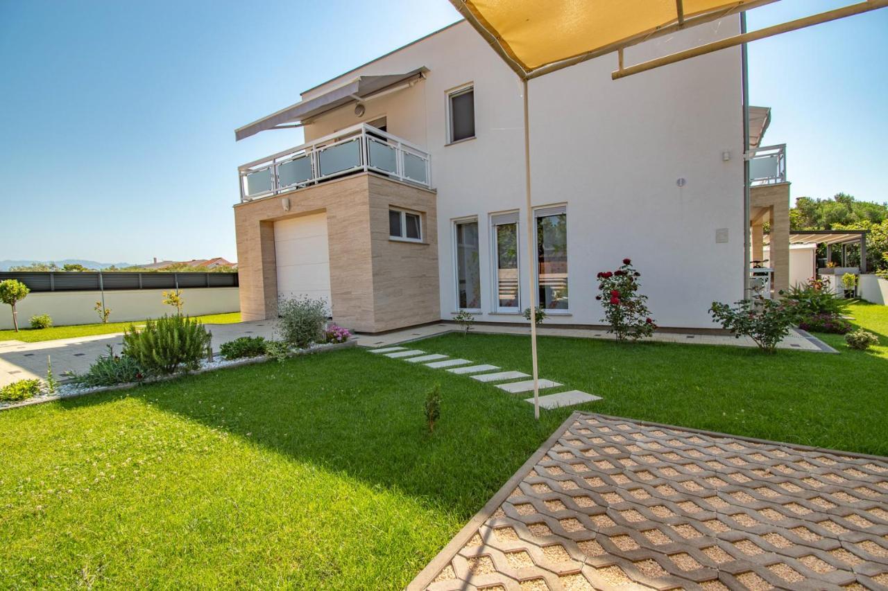 Villa Wiena Vir Esterno foto